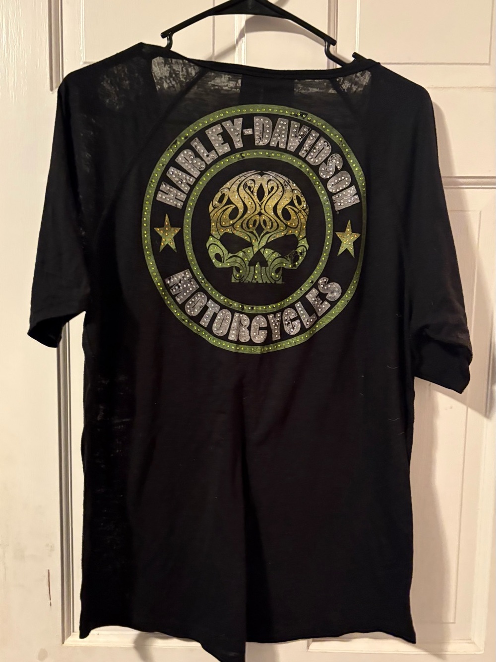 Harley-Davidson Black Tee with Green and Gold Skull Graphic